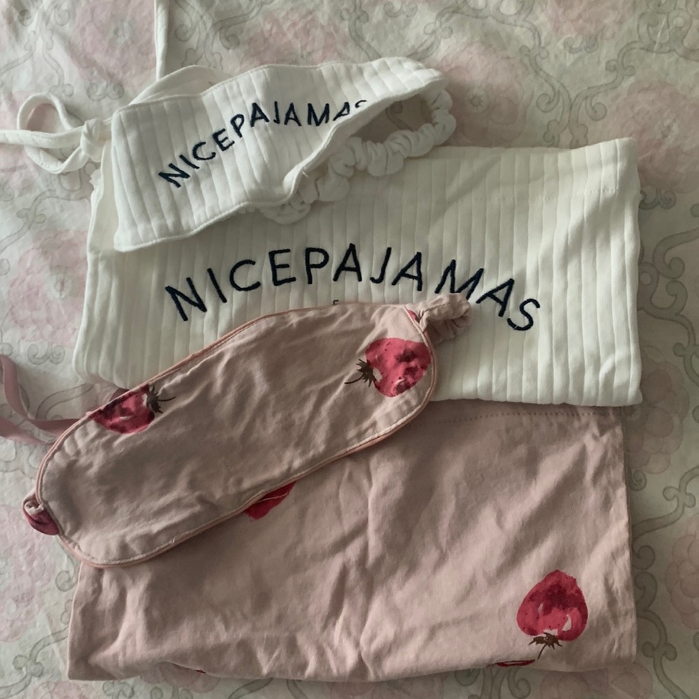 Sleeping Masks & Travel Pouches (2 sets)